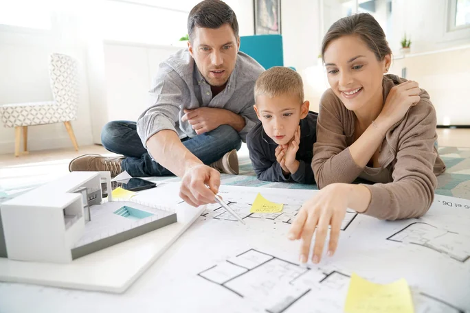 Entwurf eines Hauses für Familienplanung mit Bauplänen